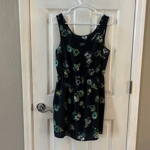 Women’s shirt casual dress size medium